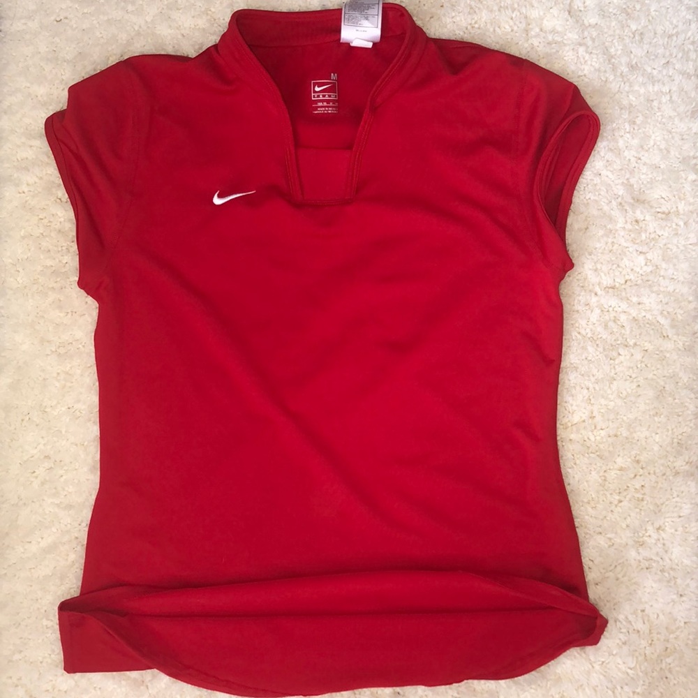 Nike top